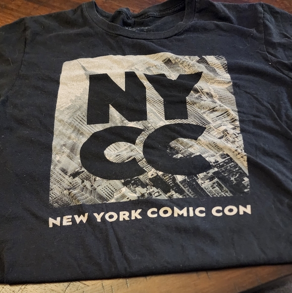 New York Comic Con t-shirt size Medium - Picture 2 of 2